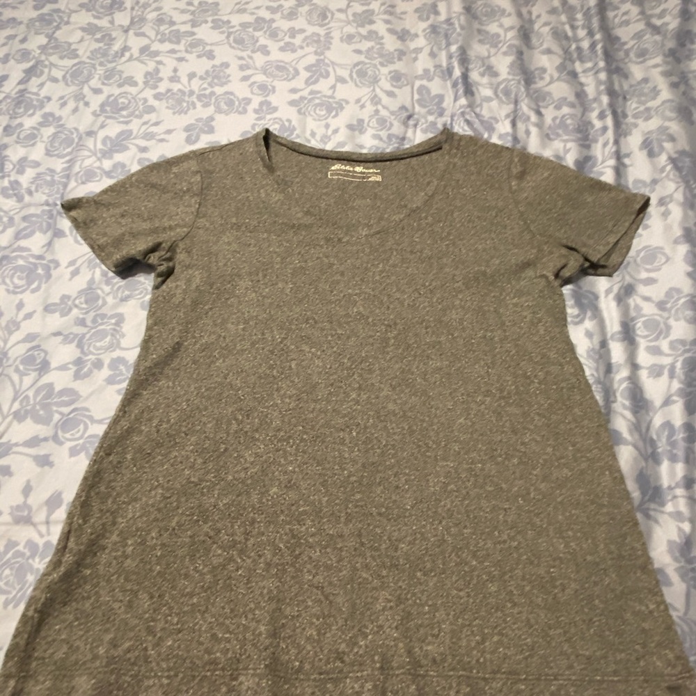 Women’s Eddie Bauer short sleeve shirt